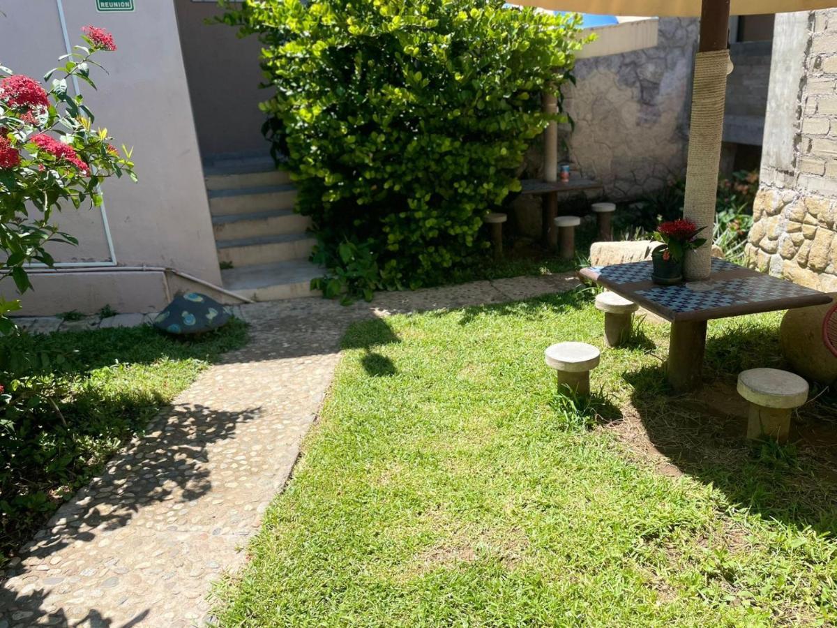 פוארטו אסקונדידו Hotel Bigu מראה חיצוני תמונה