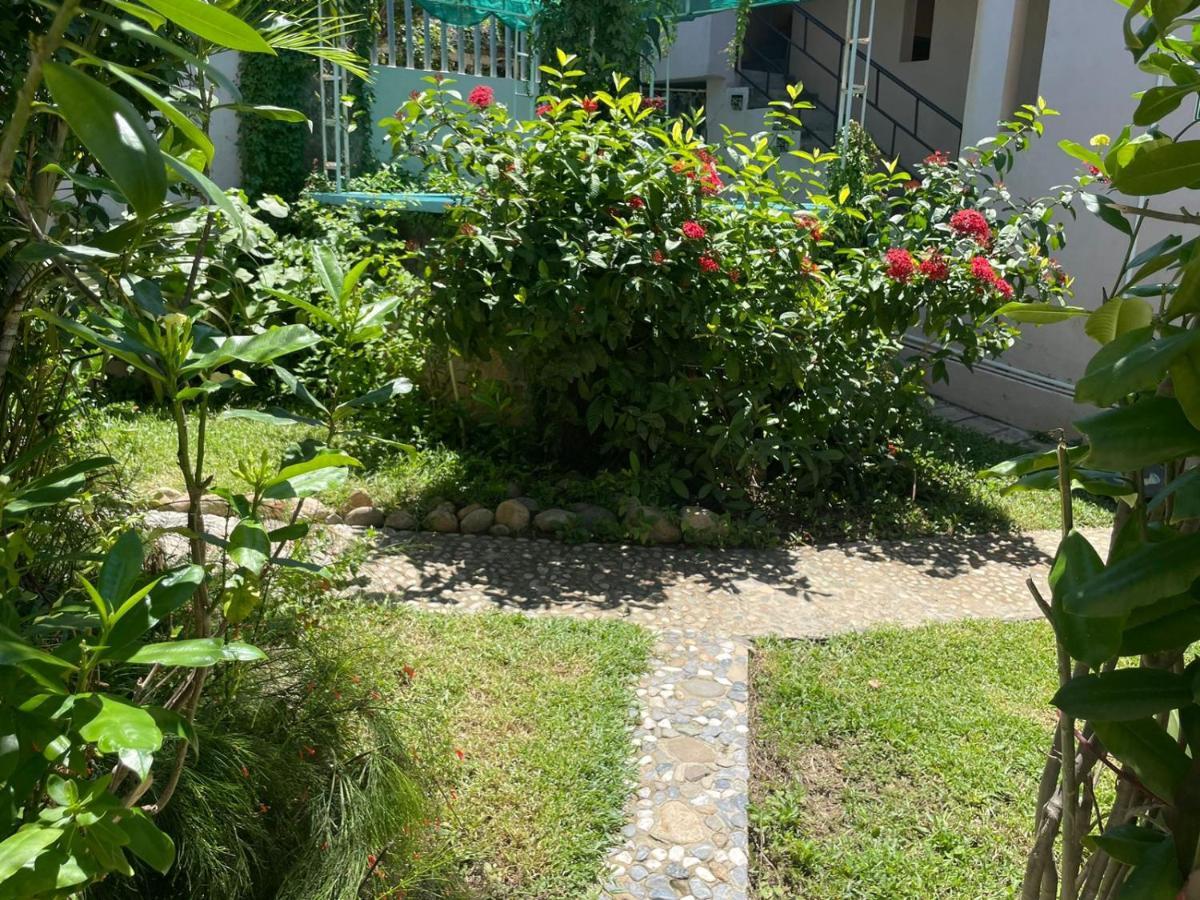 פוארטו אסקונדידו Hotel Bigu מראה חיצוני תמונה