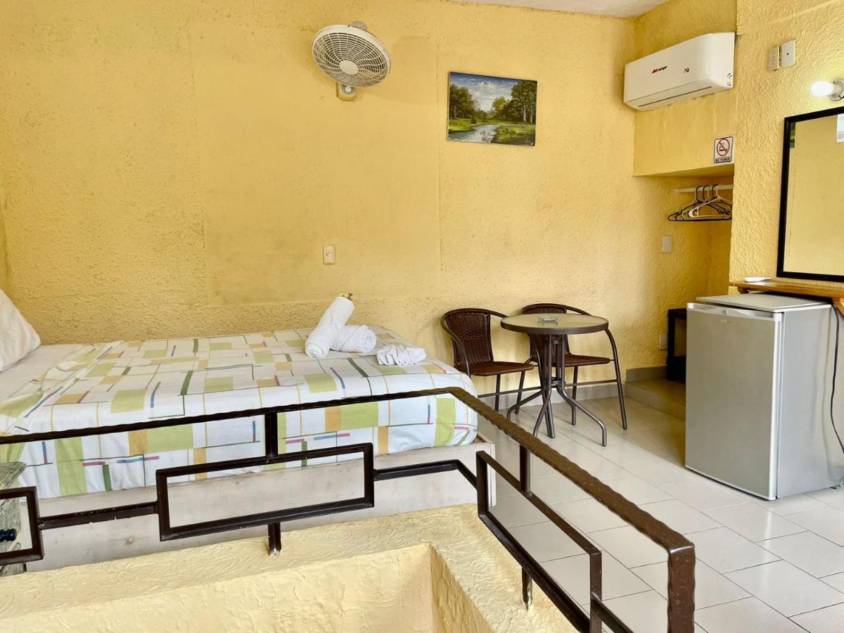 פוארטו אסקונדידו Hotel Bigu מראה חיצוני תמונה