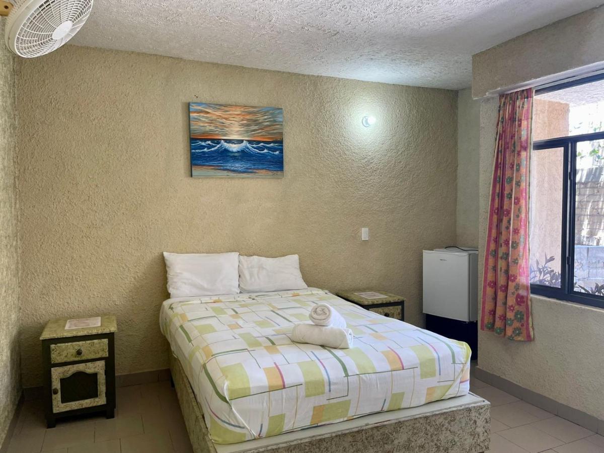 פוארטו אסקונדידו Hotel Bigu מראה חיצוני תמונה
